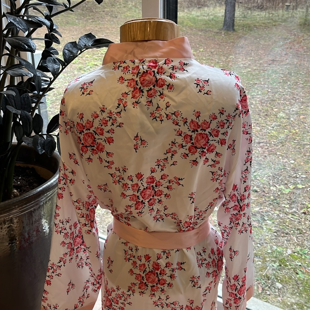 NWT Morgan Lane robe - Picture 8 of 13